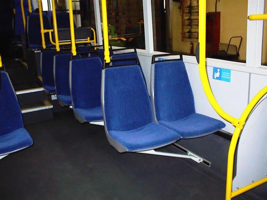 Интерьер Ikarus 489 Polaris 2000 года  (фото 2 из 3)